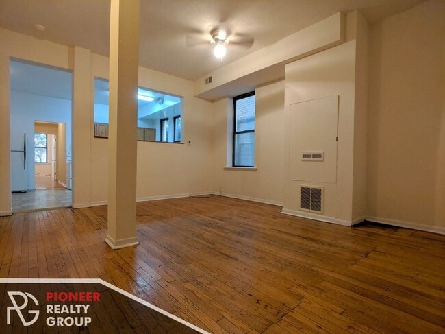 Building Photo - 2319 N Kedzie Blvd Unit 2R