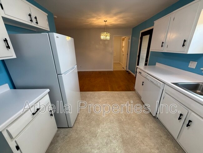 Photo - 1713 Seward Dr