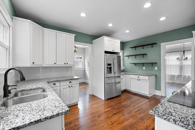 Photo - 134 22nd Ave N