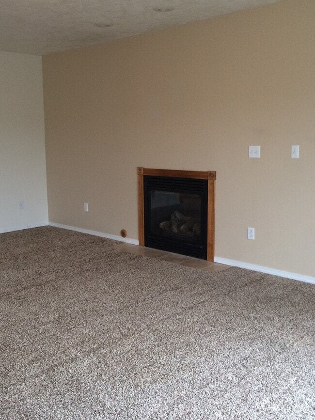 Photo - 272 Sanna Ct