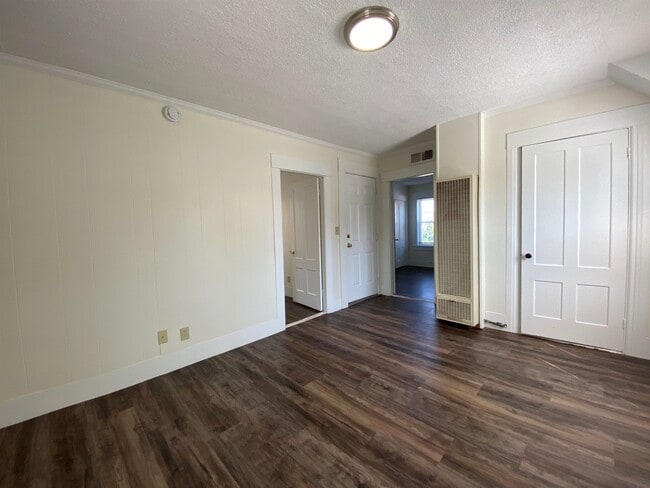 Photo - 62 Ferry St Unit 1