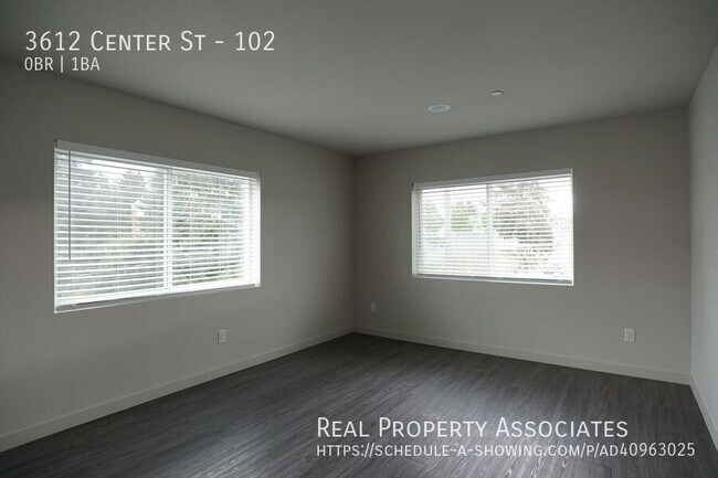 Photo - 3612 Center St