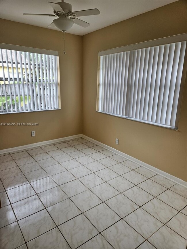 Photo - 1008 NE 34th Ct