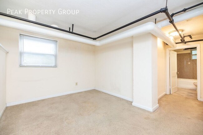 Photo - 2802 Digby Ave Unidad 9