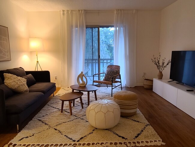 Photo - 6519 W Newberry Rd