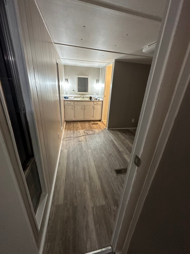 Photo - 3274 King Charles Rd