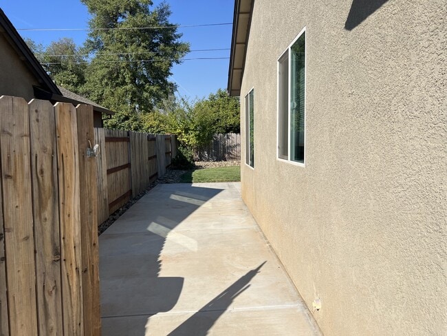 Photo - 4273 Paulson Ln