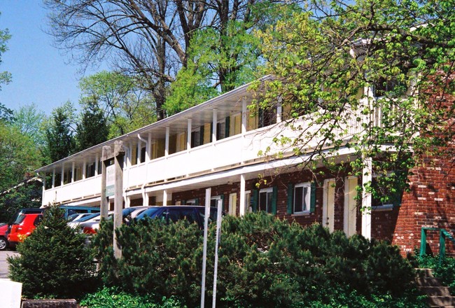 Building Front - Sunflower II Apartments