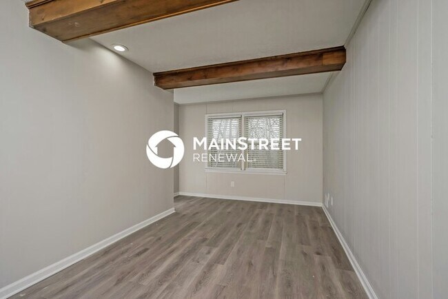 3 Bedroom Pet-Friendly Home in LOUISVILLE, KY with Main Street Renewal