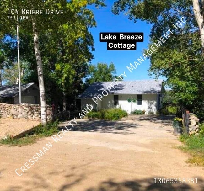 Building Photo - 3 Bedroom 1 Bathroom Full House in Regina Beach