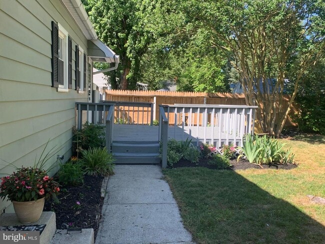 Photo - 1009 Tyler Ave