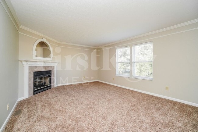 Photo - 81 Roxbury Dr