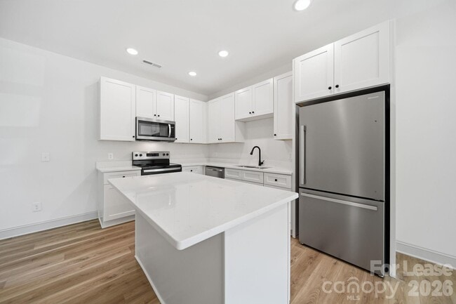Photo - 353 Camden Ct NW