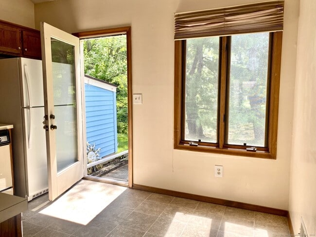 Photo - 101 Copper Beech Dr Unit 101