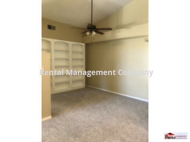 Photo - Great Home, beach entry pool, quiet neighborhood