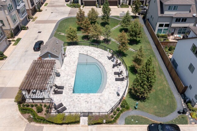 11023 Acorn Falls Dr