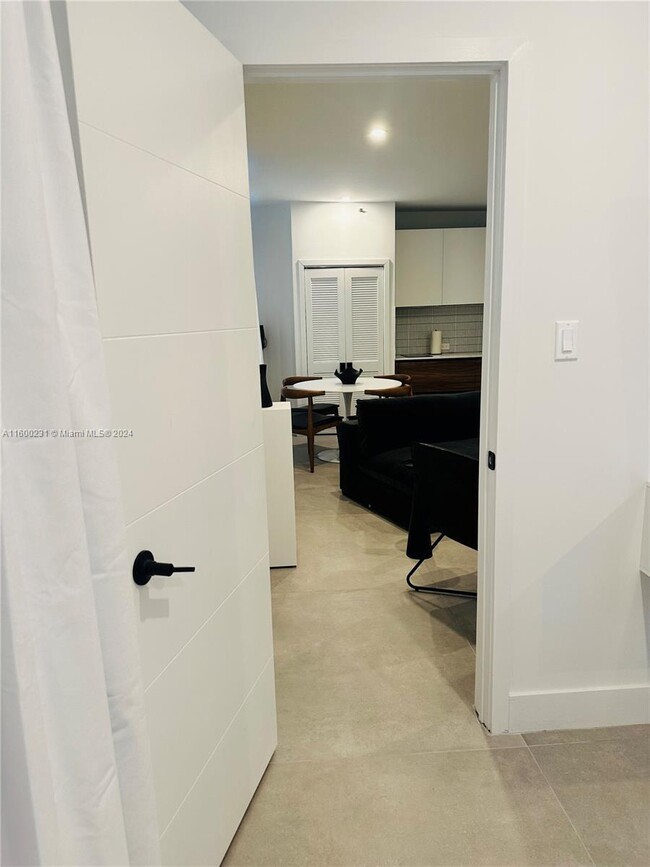 Photo - 100 Collins Ave Condo Unit 220