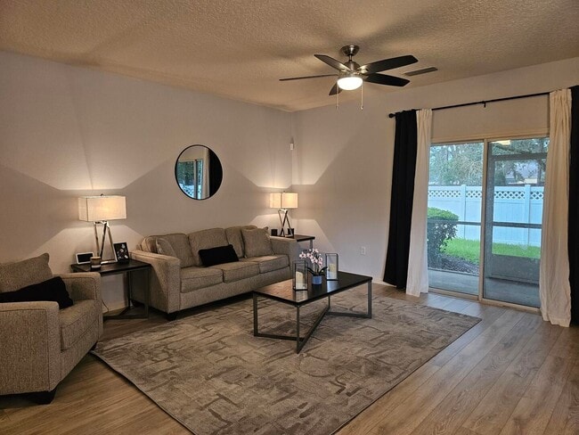 Photo - Beautiful end unit!