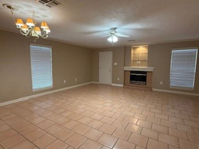 Photo - 4 Laura Dr Unidad B