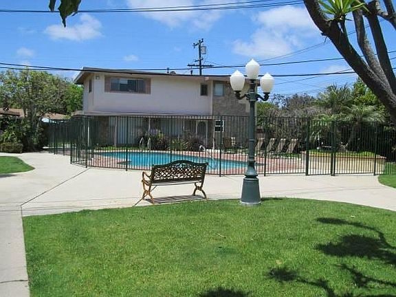 Photo - 2233 Canyon Dr