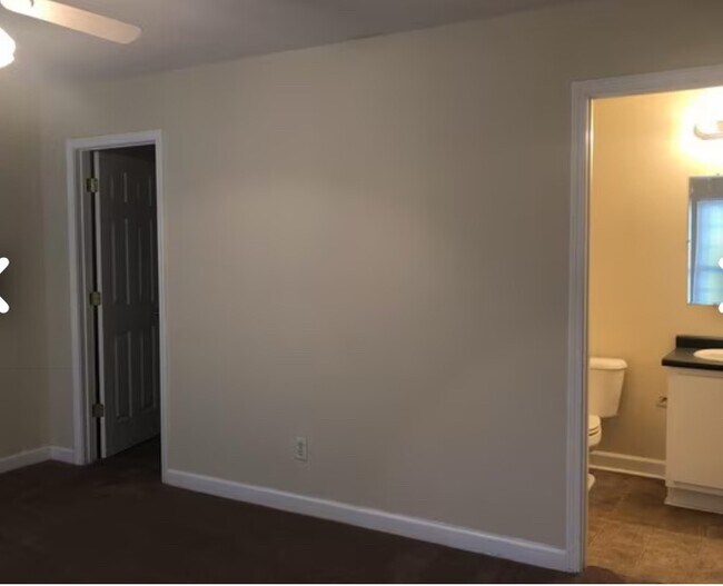 Photo - 807 King Arthur Dr