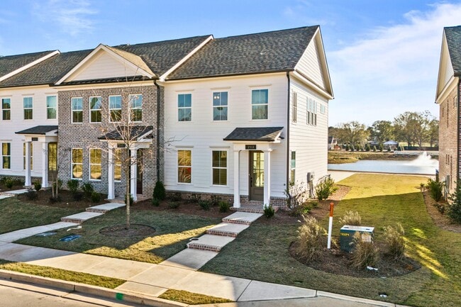 Building Photo - 213 Black Swann Rd