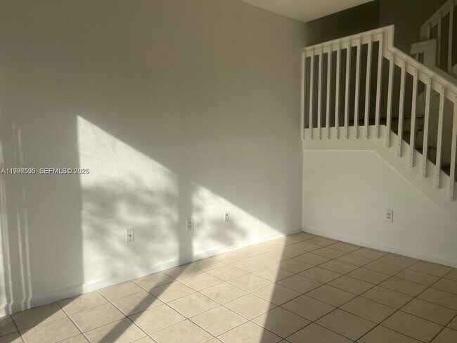 Photo - 969 Abaco Ln