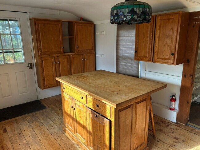 Photo - 53 Poquonock Ave