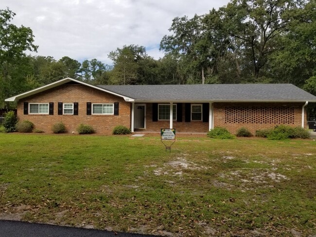 Building Photo - 829 Bradwell St