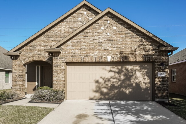 Building Photo - 20762 Rainmead Dr Rental