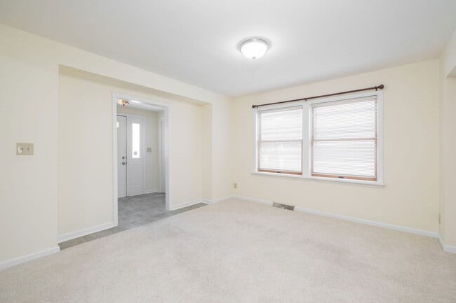 Photo - 3609 N Murray Ave