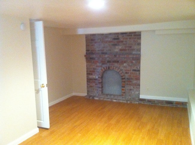 Photo - 2073 Clinton Ave Unidad 2071