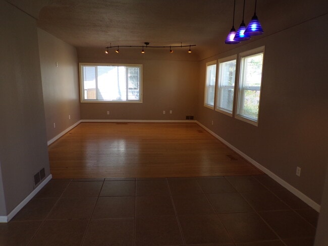 Photo - 424 SW Pendleton St