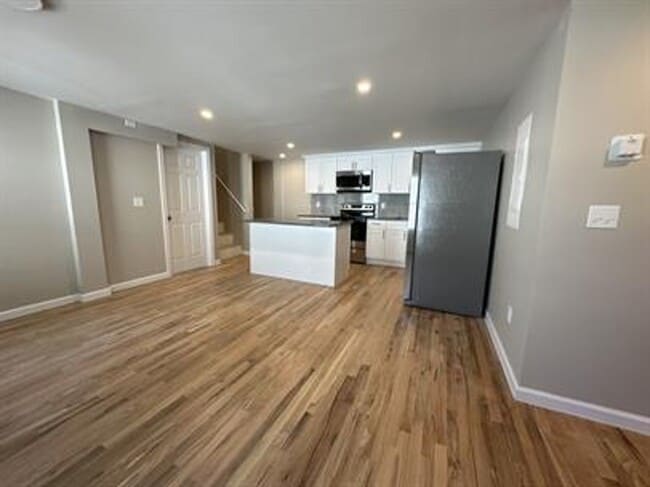 Photo - 463 E Main St Unit 2