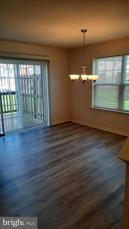 Photo - 807 Schooner Ln