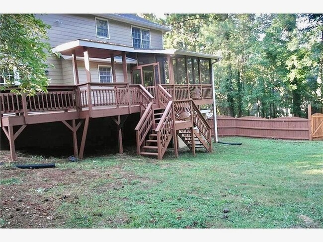 Photo - 4636 Breakwater Way NE