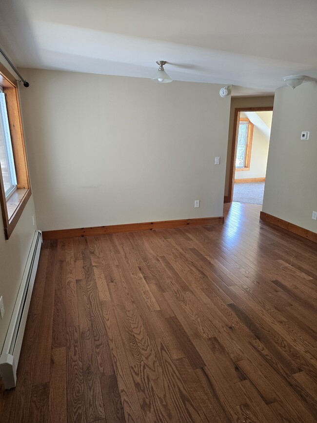 Living - 19 Marshall Valley Rd Unit B