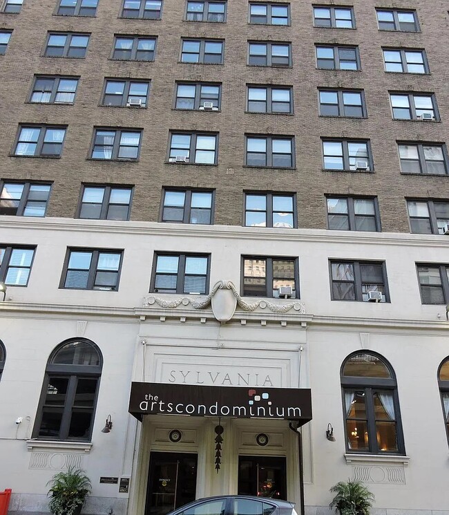 Building - 1324 Locust St Condo Unit 1520