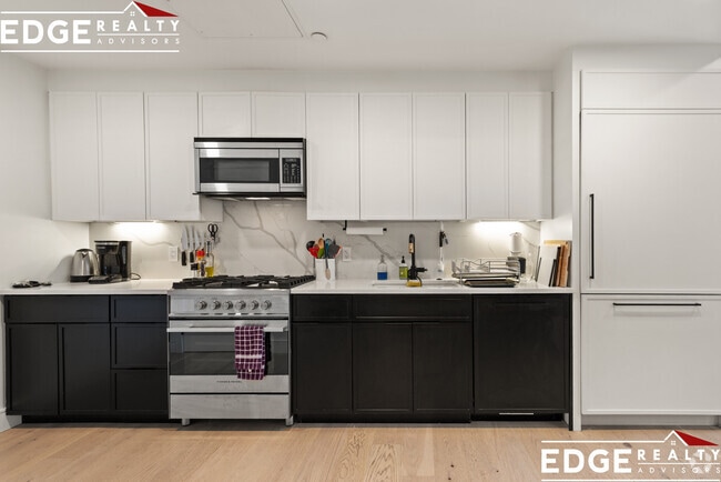 Building Photo - 11 Lothrop St Unit 503 Rental