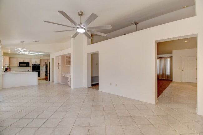 Photo - 2433 Sunup Dr