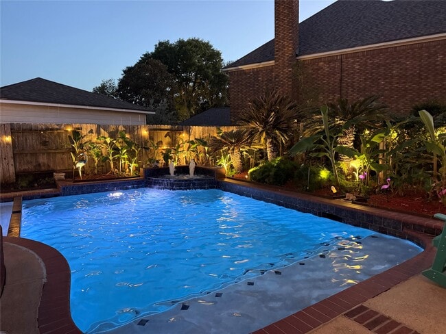 Building Photo - 16002 Garden Hill Ln