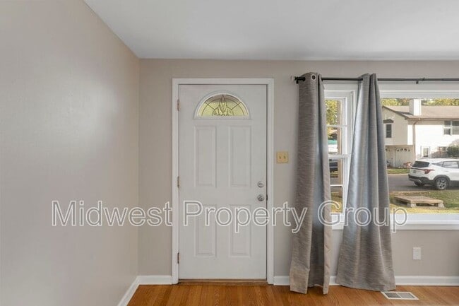 Photo - 845 Boone St