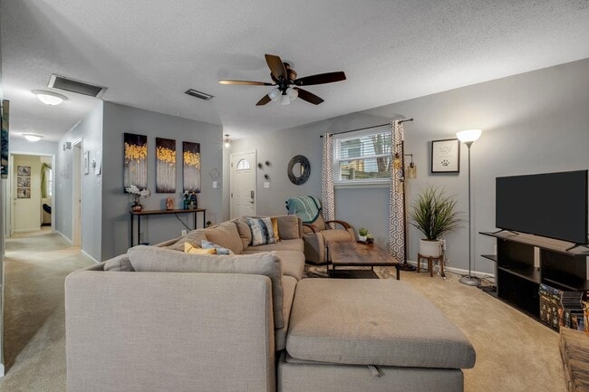 Photo - 2815 Misty Garden Cir