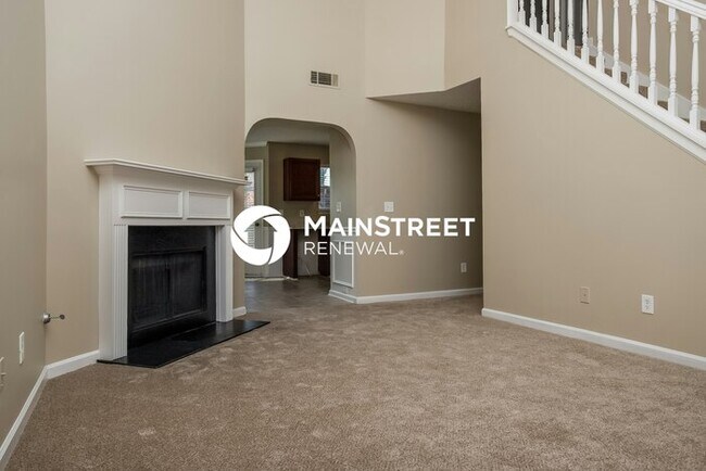 4 Bedroom Pet-Friendly Home in Atlanta, GA with Main Street Renewal