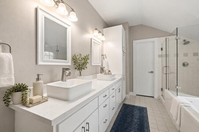 Photo - 2154 Arabelle St