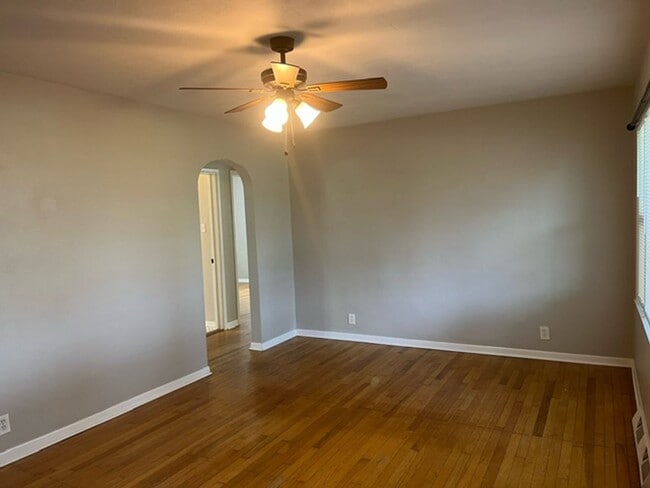 Photo - 202 Clinkscales Rd