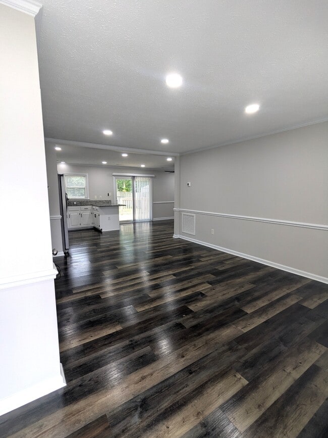 Photo - 107 Sandy Lake Dr