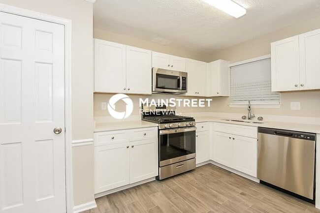 Photo - 3 Bedroom Pet-Friendly Home in Acworth, GA with Main Street Renewal