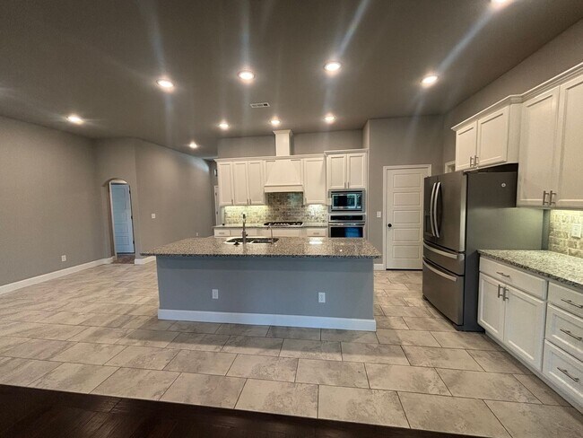 Photo - 4 Bedroom 3 Full bath Dream home located i...