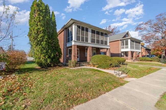 Photo - 150 Riddle Rd